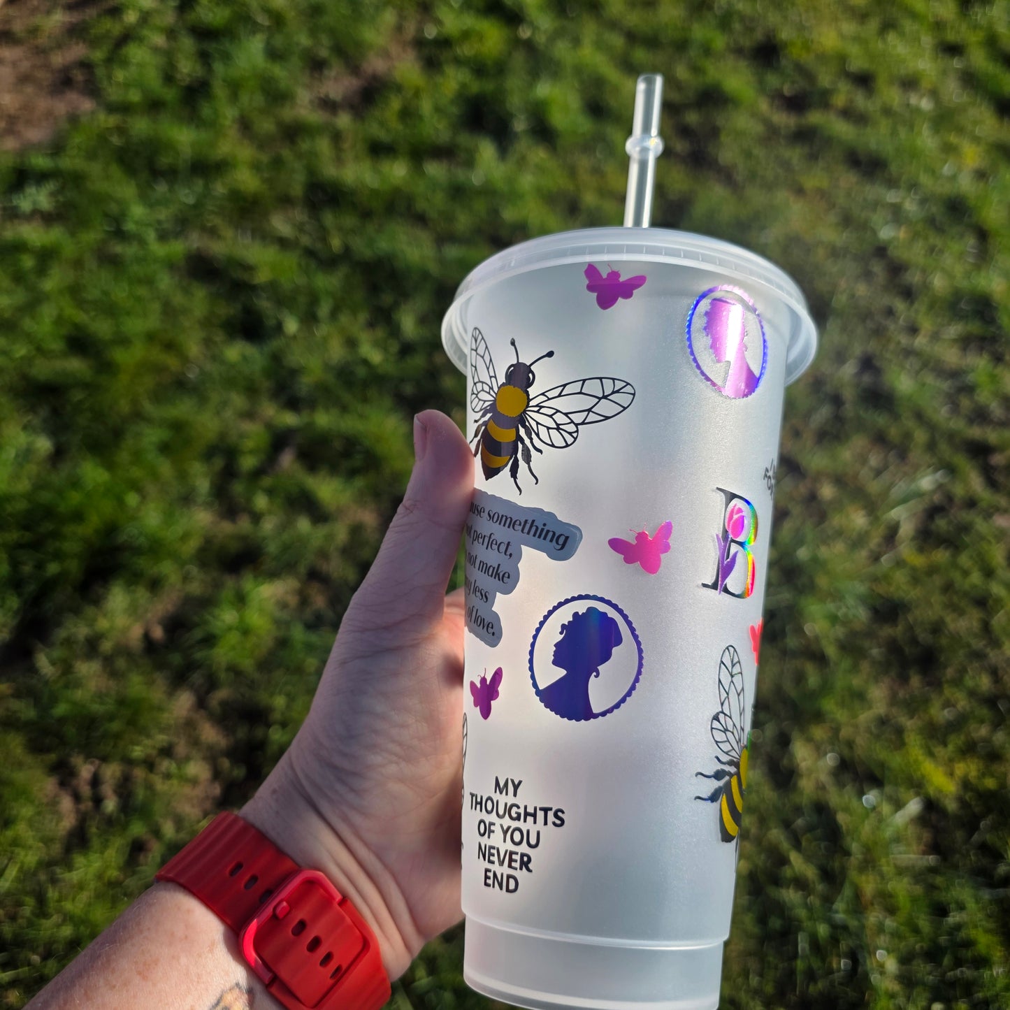 Regency Inspired Bee Tumbler – Romantic Quote Frosted Cold Cup with Straw – Period Romance Aesthetic Gift